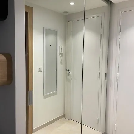 Forum Apartment *