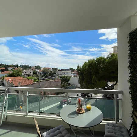 Forum Apartment