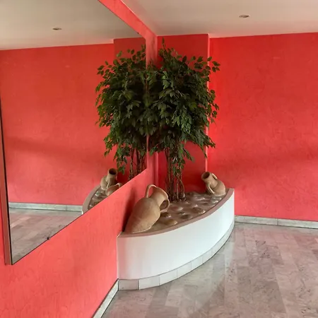 Forum Apartment *